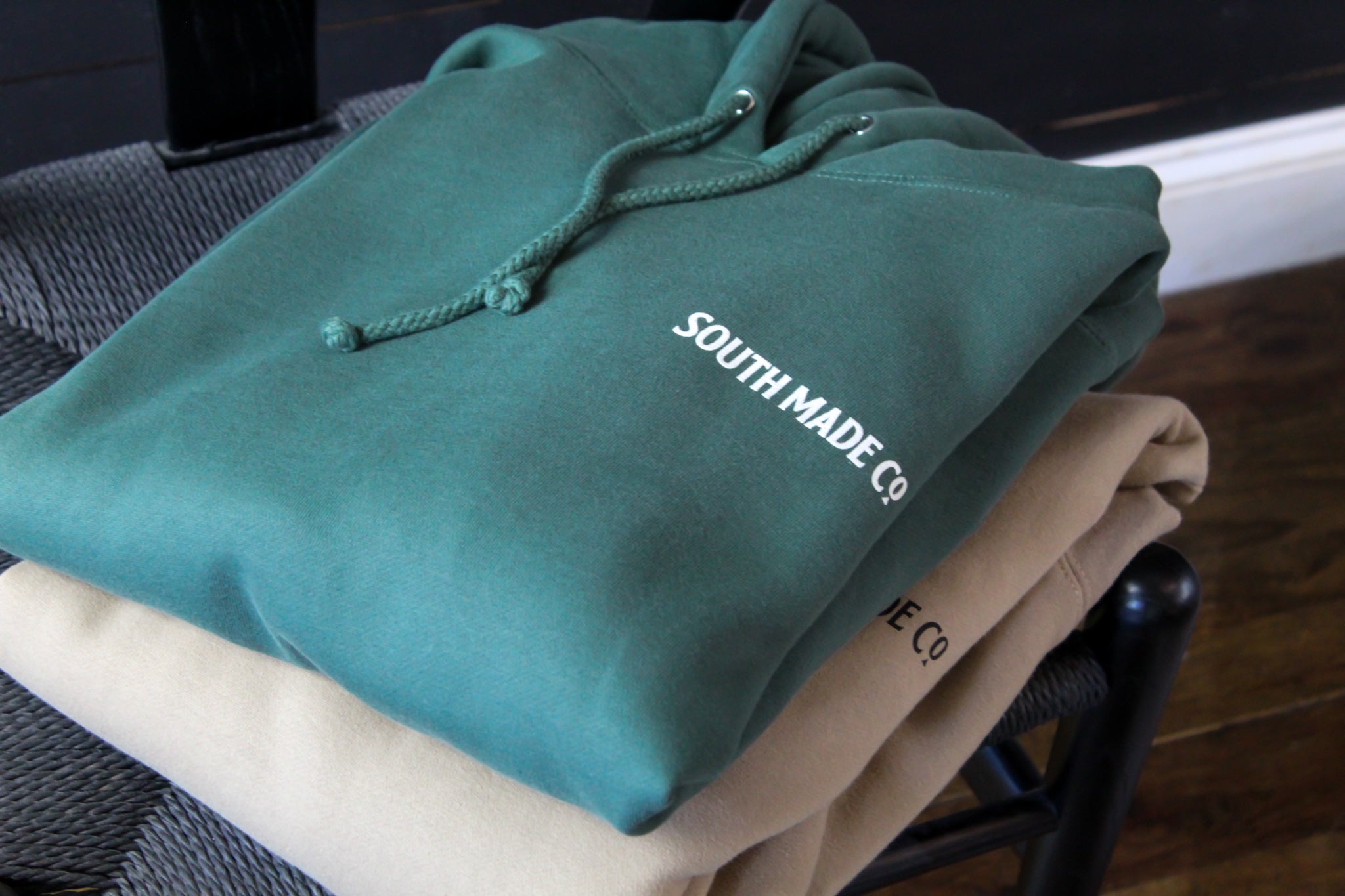 Logo Hoodie . Green